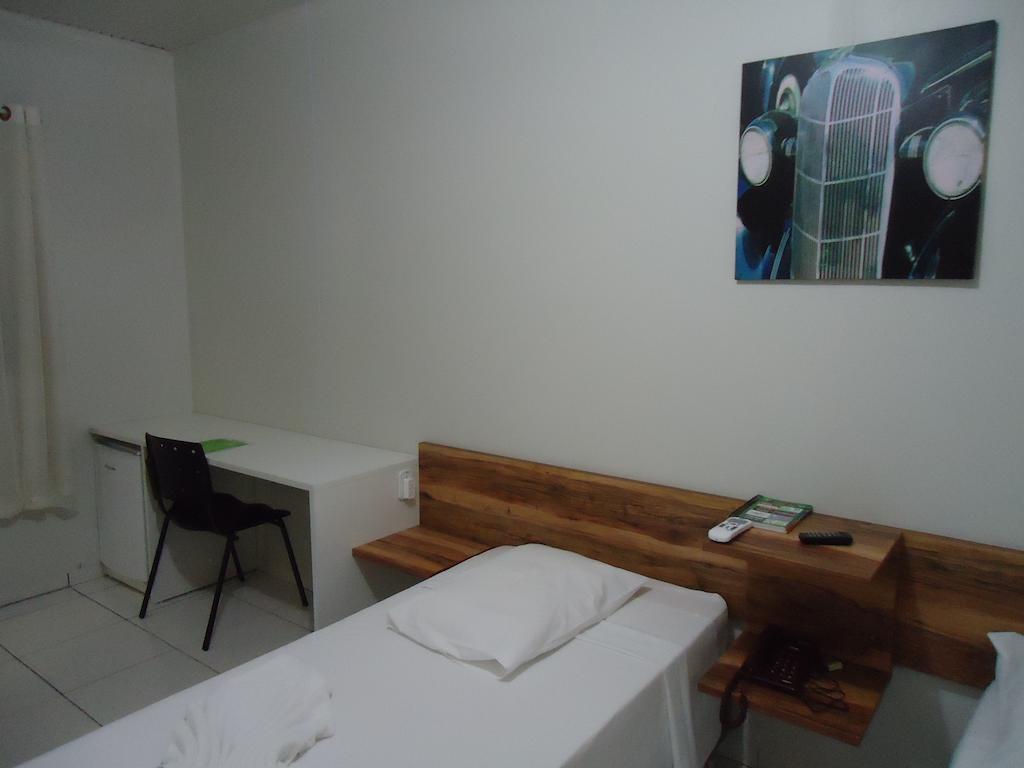 Hotel Barril Primavera do Leste Habitación foto